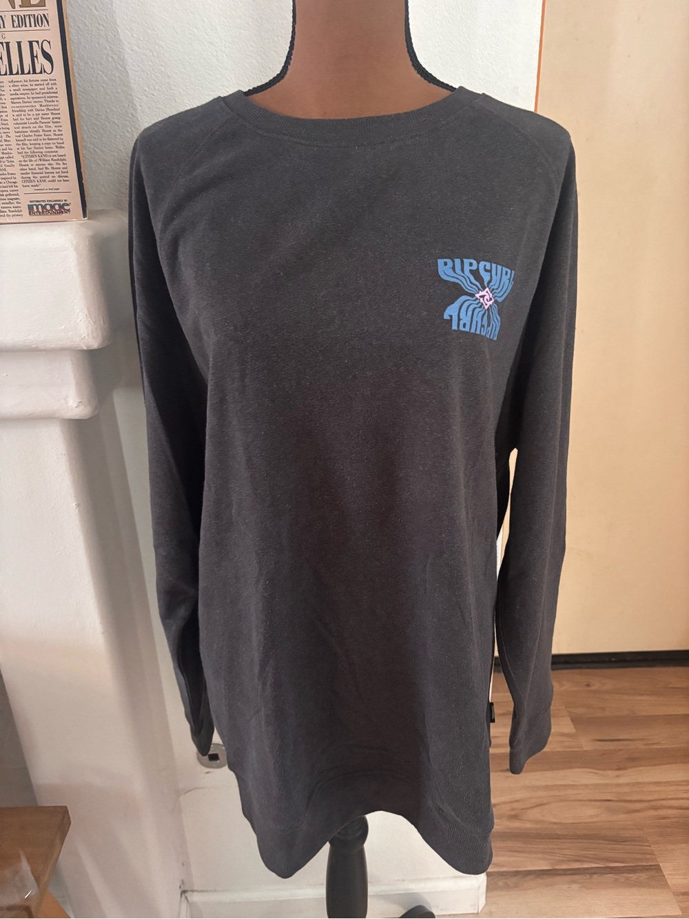 Rip Curl Black Lightweight Crewneck with Blue Chest and Back Graphic NWT L.